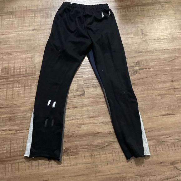 AUTHENTIC Gallery department black flare pants with paint splatters - Picture 5 of 5